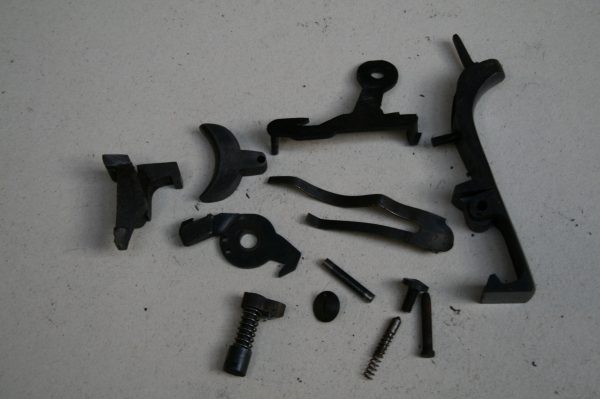 Lot de pièces d'occasion pour pistolet MAB mod C