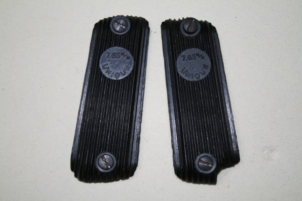 Plaquettes d'occasion pour pistolet Unique R51