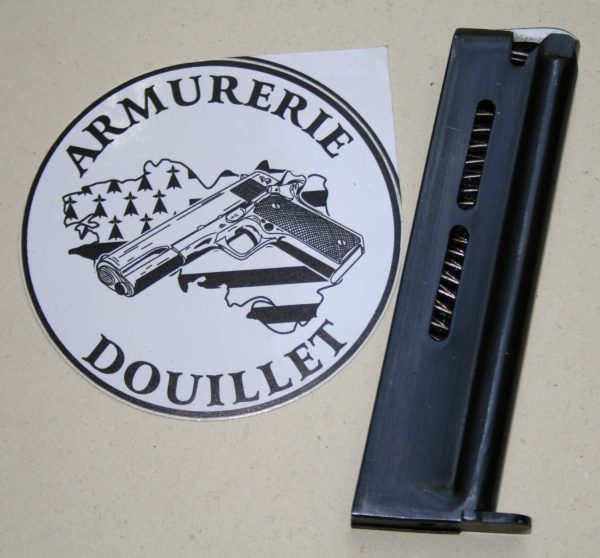Chargeur UNIQUE Rd 11 coups calibre 22LR (occasion)