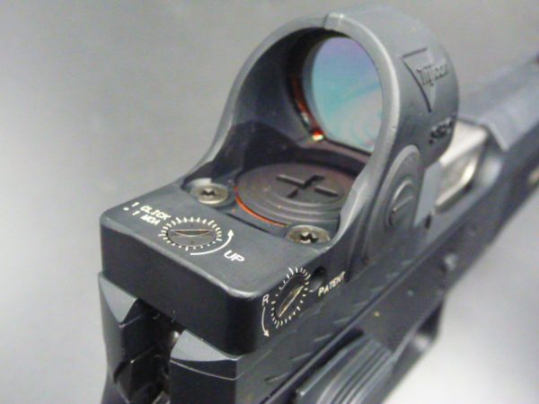 Pistolet PHOENIX PREDATOR  SA/DA Optic Trijicon SRO 9x19 – Image 4