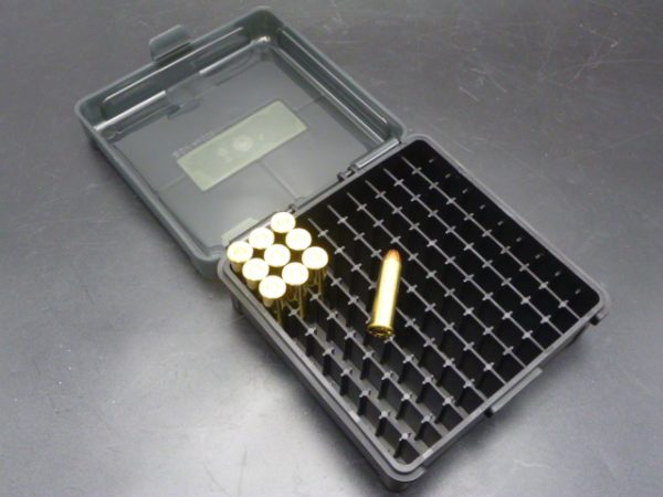 Boite de rangement Frankford pour 100 munitions  Cal.38S&W- 38 Spécial-38Super-357Mag (1003)