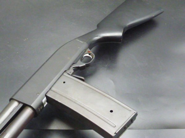 FUSIL A POMPE VALTRO - MOD. PM5M - CAL 12/76 - CHARGEUR 7 CPS (OCCASION) – Image 4