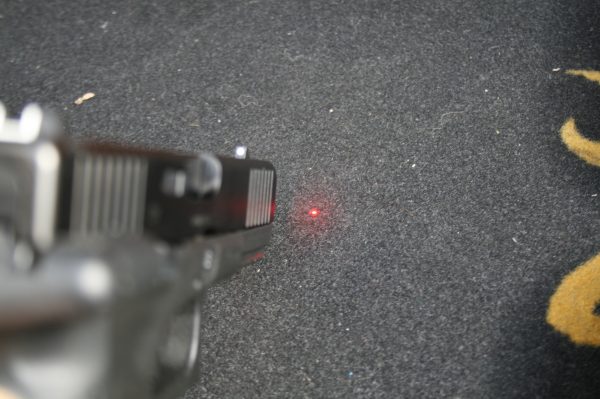 Poignée laser Crimson Trace pour Glock 17, 17L, 22, 24, 31, 34, 35, 37... – Image 2