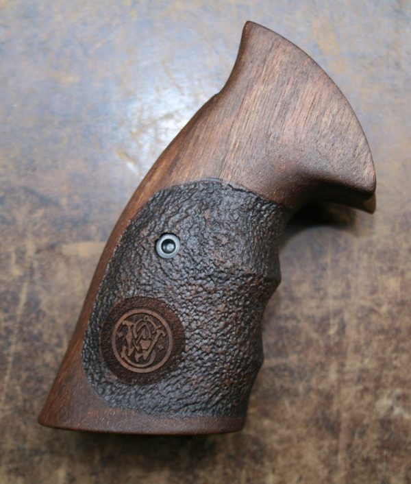 Plaquettes bois texturées avec logo pour revolver S&W carcasse K/L Square Butt – Image 2