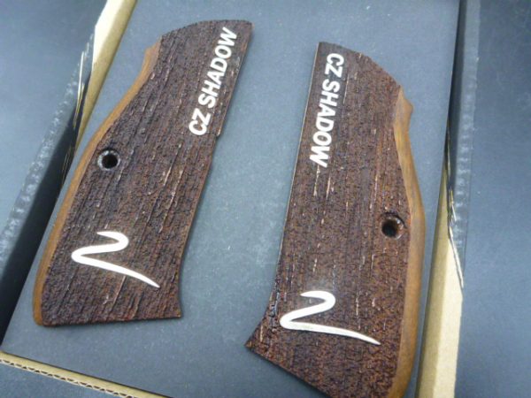 PLAQUETTE BOIS ARMANOV CZ SHADOW 2 – Image 4