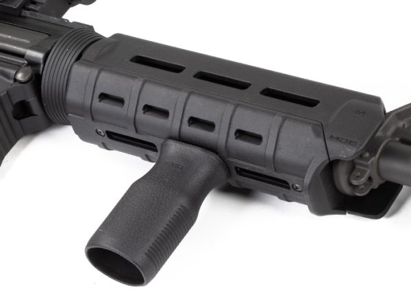 Garde main Magpull MOE M-LOK carbine couleur FDE – Image 4