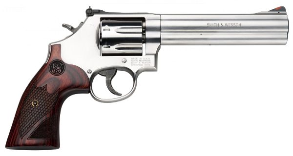 Revolver S&W 686 PLUS LUXE cal.357mag crosse bois  7 COUPS  canon 6″