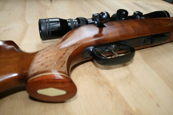 Carabine Anschutz modèle 1710 calibre 22LR avec lunette Tasco 3-9x40 (occasion) – Image 7