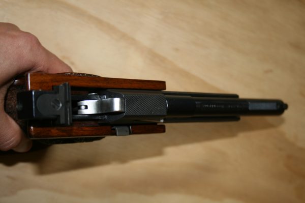 UNIQUE DES 69 calibre 22 LR ( occasion) – Image 2