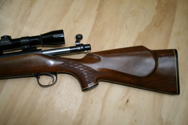 Remington 700 canon lourd crosse bois calibre 7-08 avec lunette Leupold (occasion) – Image 4