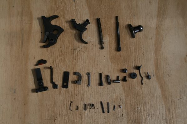 Lot de pièces Colt Trooper MK.V