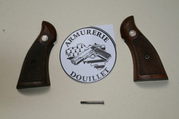 Plaquettes bois d'origine Smith & Wesson carcasse K et L square butt (occasion)