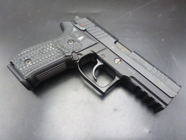 Pistolet REX ZERO 1 cal 9x19 (occasion)