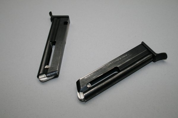 Chargeur pour pistolet Unique DES 69/U .22Lr (OCCASION) – Image 2
