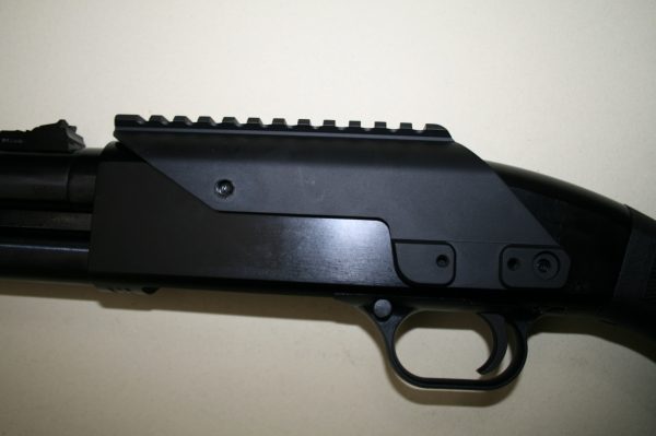 Montage UTG rail supérieur - porte cartouche pour Mossberg 500-590-Maverick 88 – Image 5